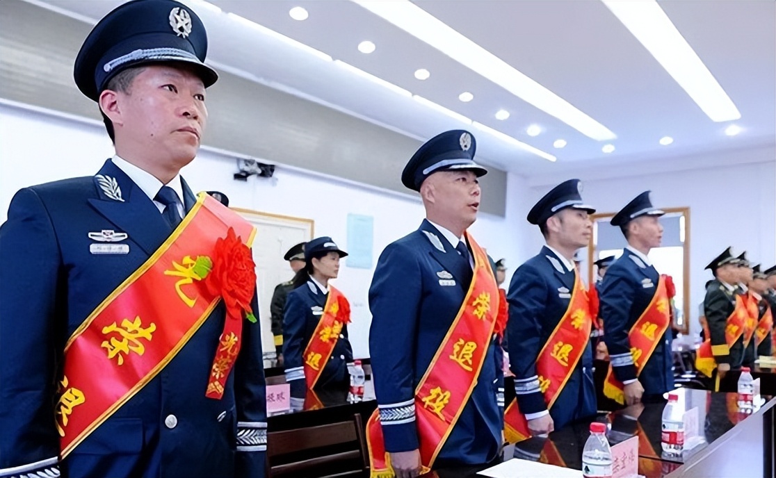 军队文职为什么不建议考,为什么部队文职这么热门