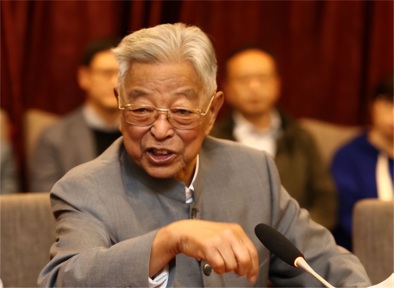 褚时健褐色红塔山多少钱一包,红塔山新品香烟褚氏经典