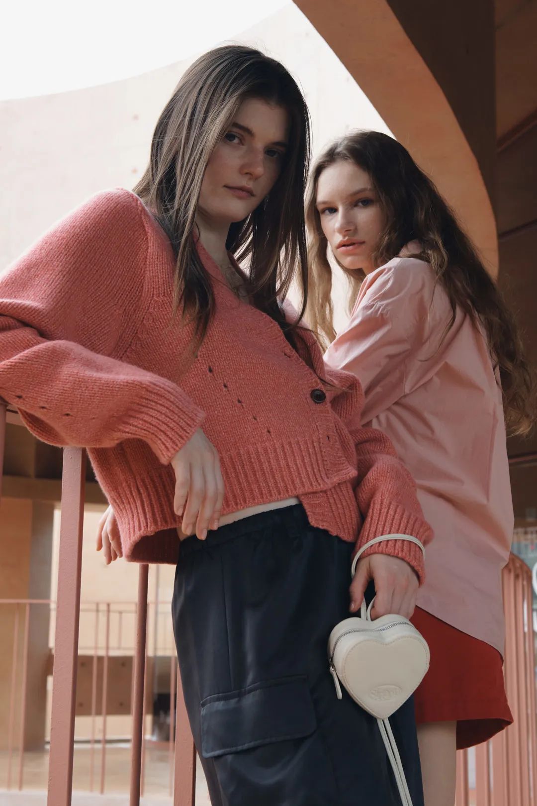 韩系秋冬新款穿搭,每日穿搭分享韩系新款秋冬