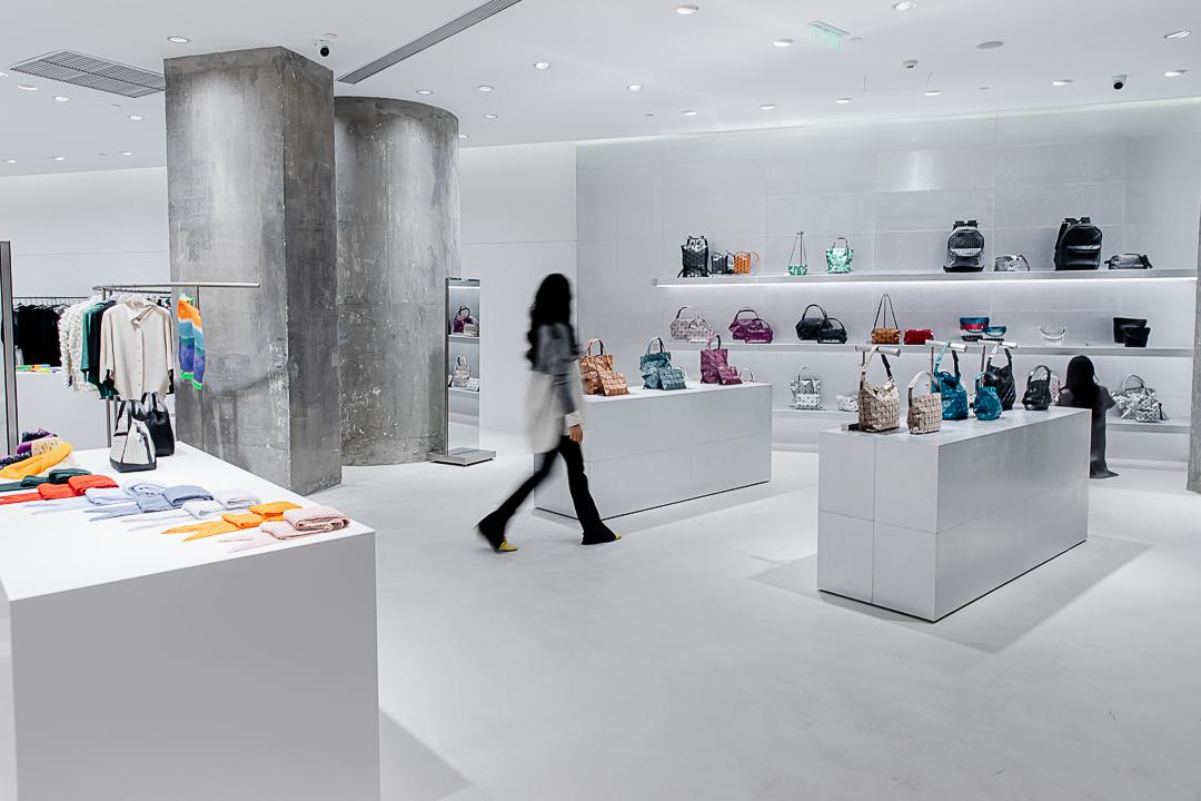 三宅一生包包香港店地址,广州有三宅一生包专柜吗