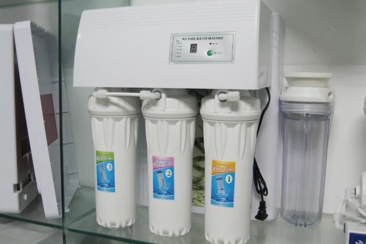 净水器是美的的好还是沁园的好 (ao史密斯净水器1200m和沁园s600)