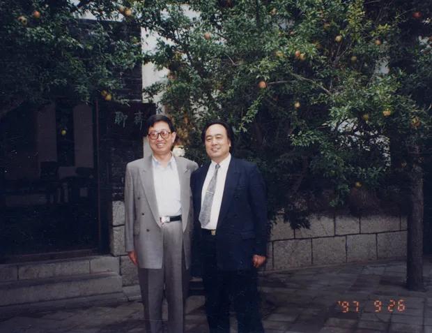 周雁翔与图书馆情缘之十：唱响图书馆之歌