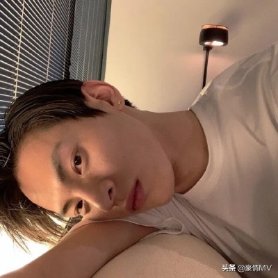 男生头像帅气冷酷霸气漫画可下载,头像男头霸气冷酷伤感超拽帅气