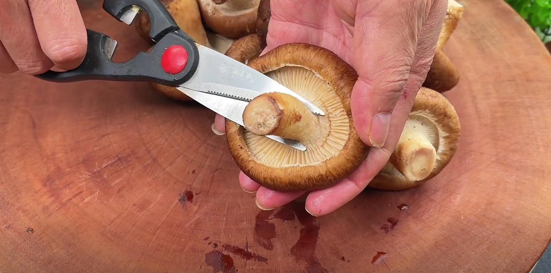 “阳了”要懂得忌口，建议少吃它，多吃这2样，增强免疫，身体棒