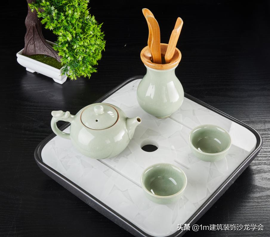 玻璃和玉石材质有什么区别,透光玉石玻璃是什么