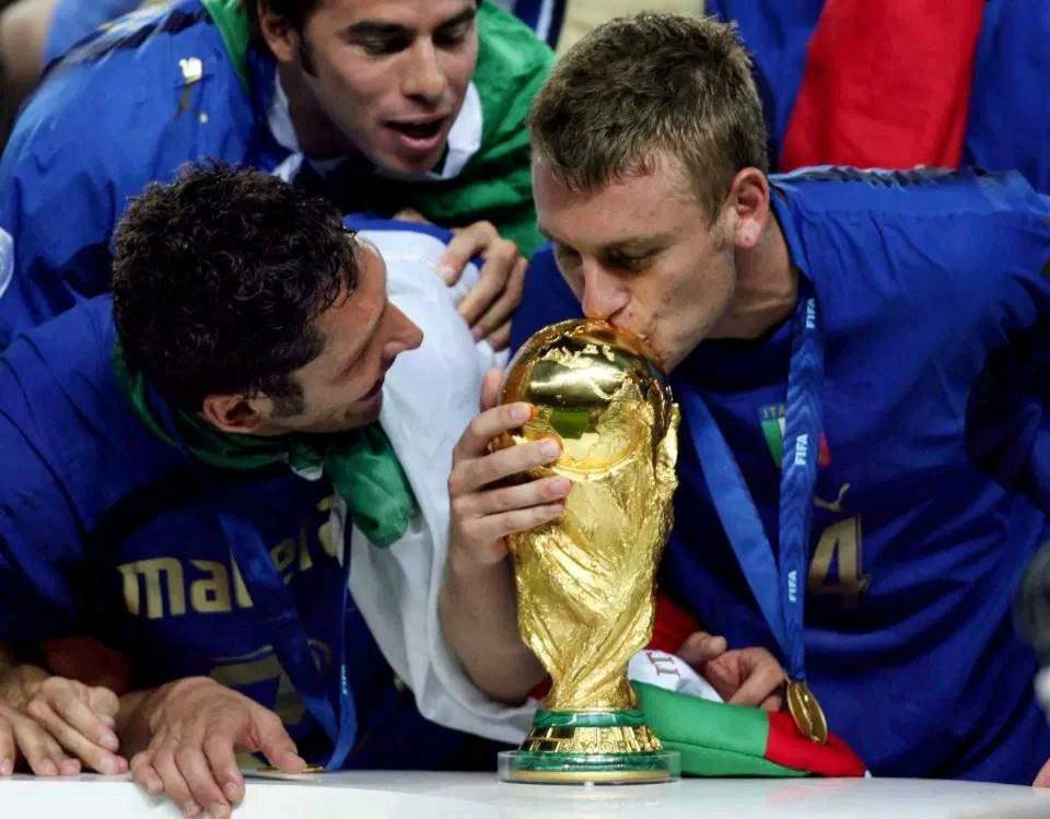 意乙斯帕尔邀请德罗西执教,切尔西新帅首秀