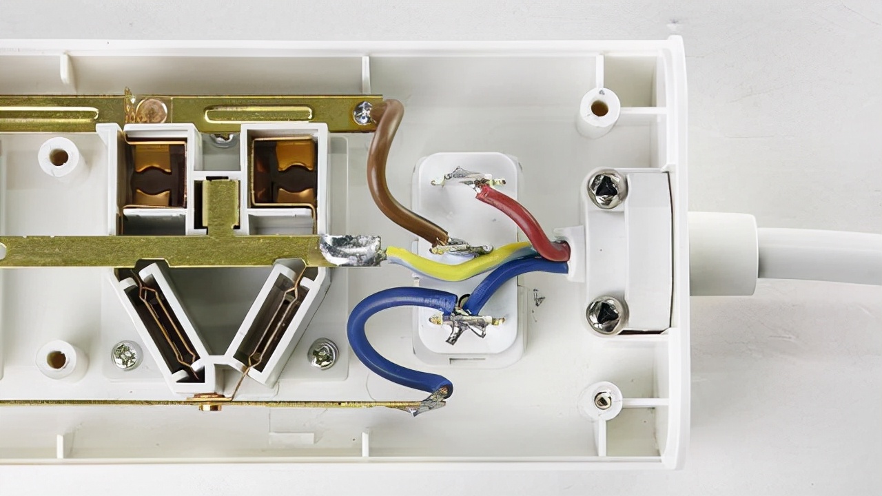 有些电器为什么要用异形螺丝固定,厂家为啥使用异形螺丝