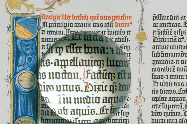 中国眼镜是什么时候发明的,眼镜是怎么造出来的