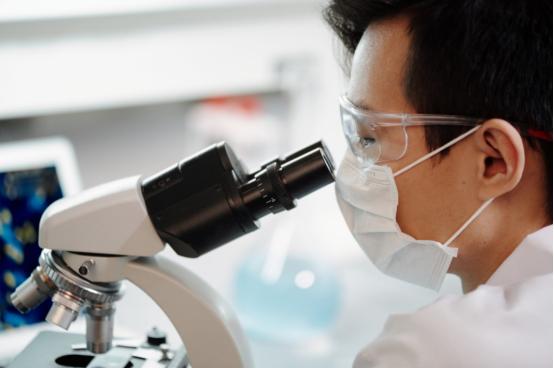 显微镜补牙的好处,显微镜下可以补牙吗