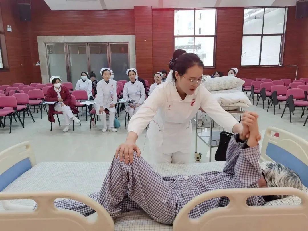 康复护理院陪护,顾连康复医院