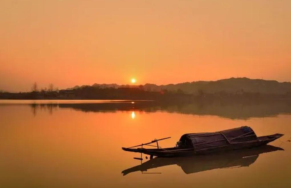 历朝历代最经典的45首豪放词，全都是词中佳作，值得品读和背诵
