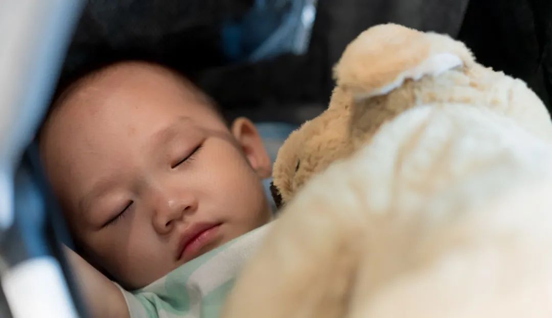 9周岁儿童近视最佳防控是多少度,4岁多孩子近视1百多度怎么办