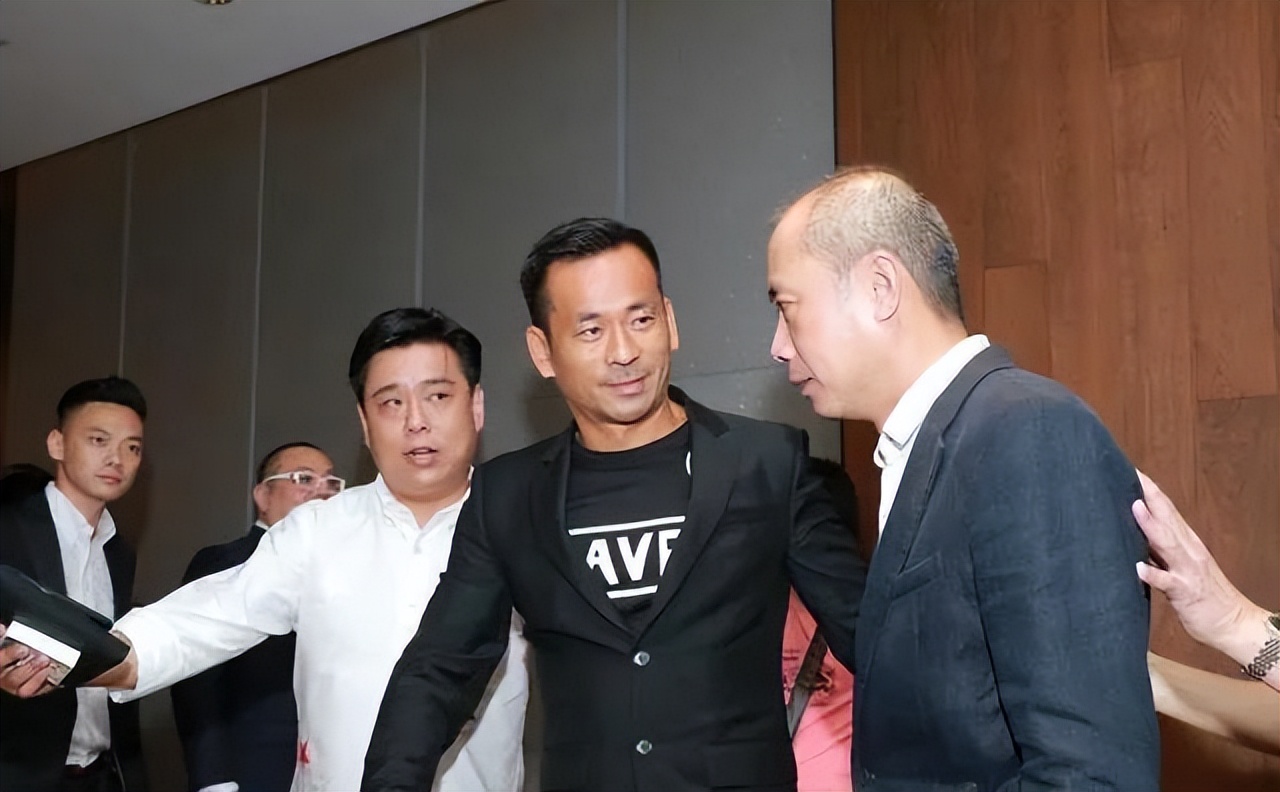 洗米华现在在干什么呢,洗米华落魄的时候