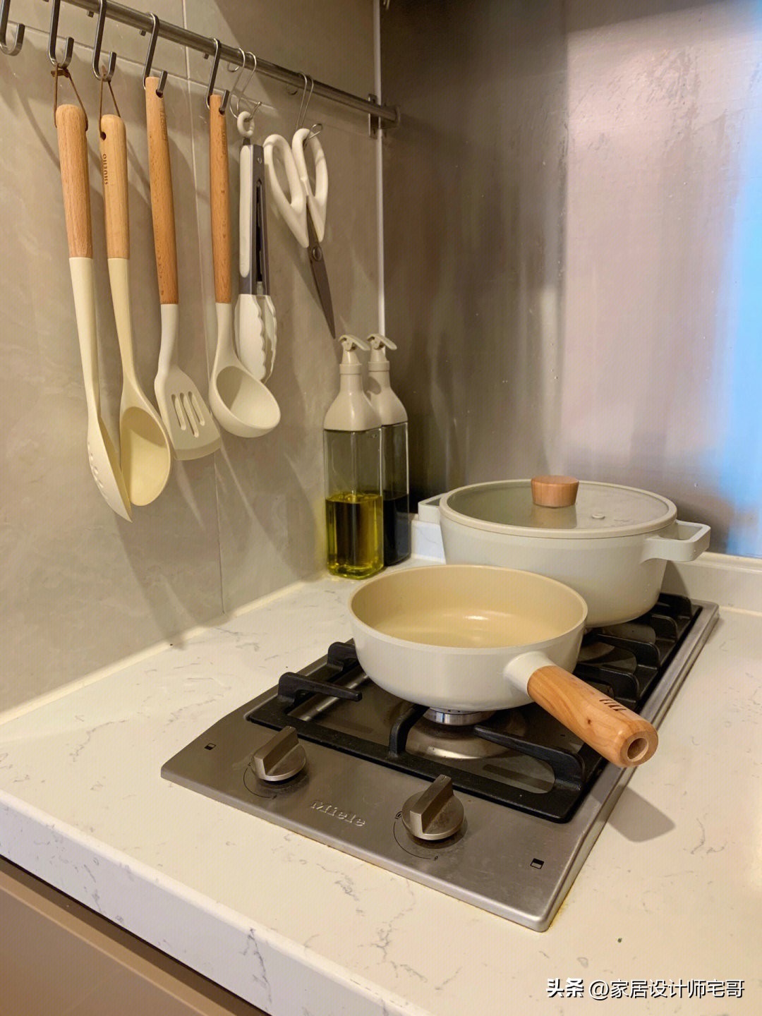 香港买纳米楼,香港90后夫妻买下35平米小家