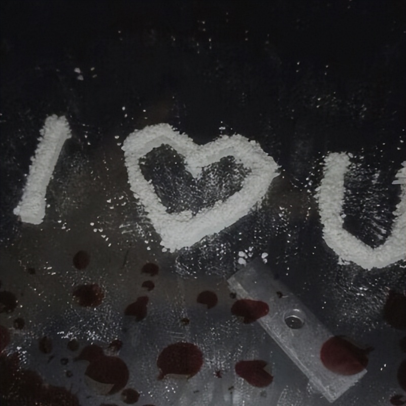 老爸生病难受想哭的简短说说,突然一下子说不出话很想哭很难受