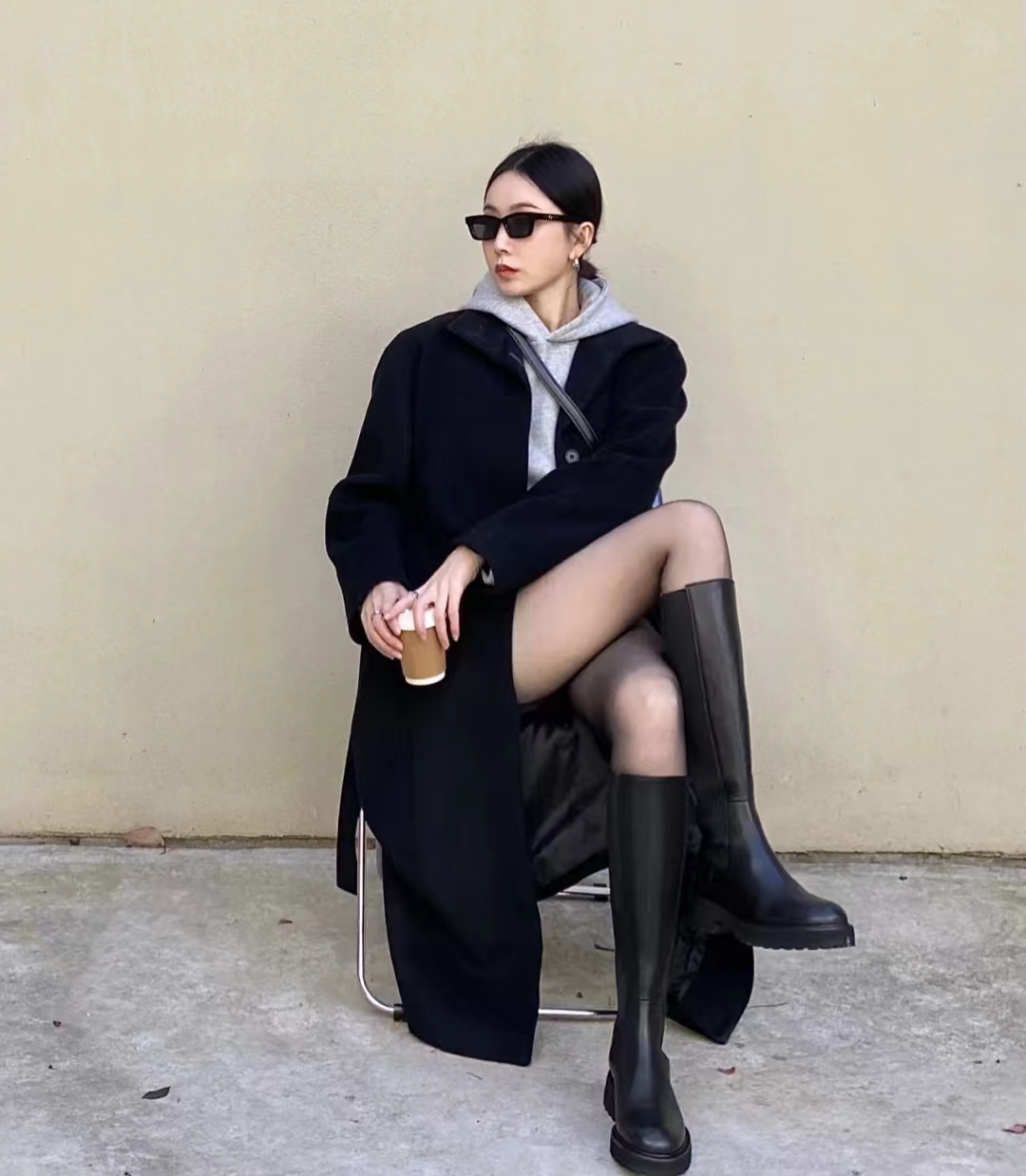 大衣搭长靴知性十足,大衣配阔腿裤让你气场翻倍