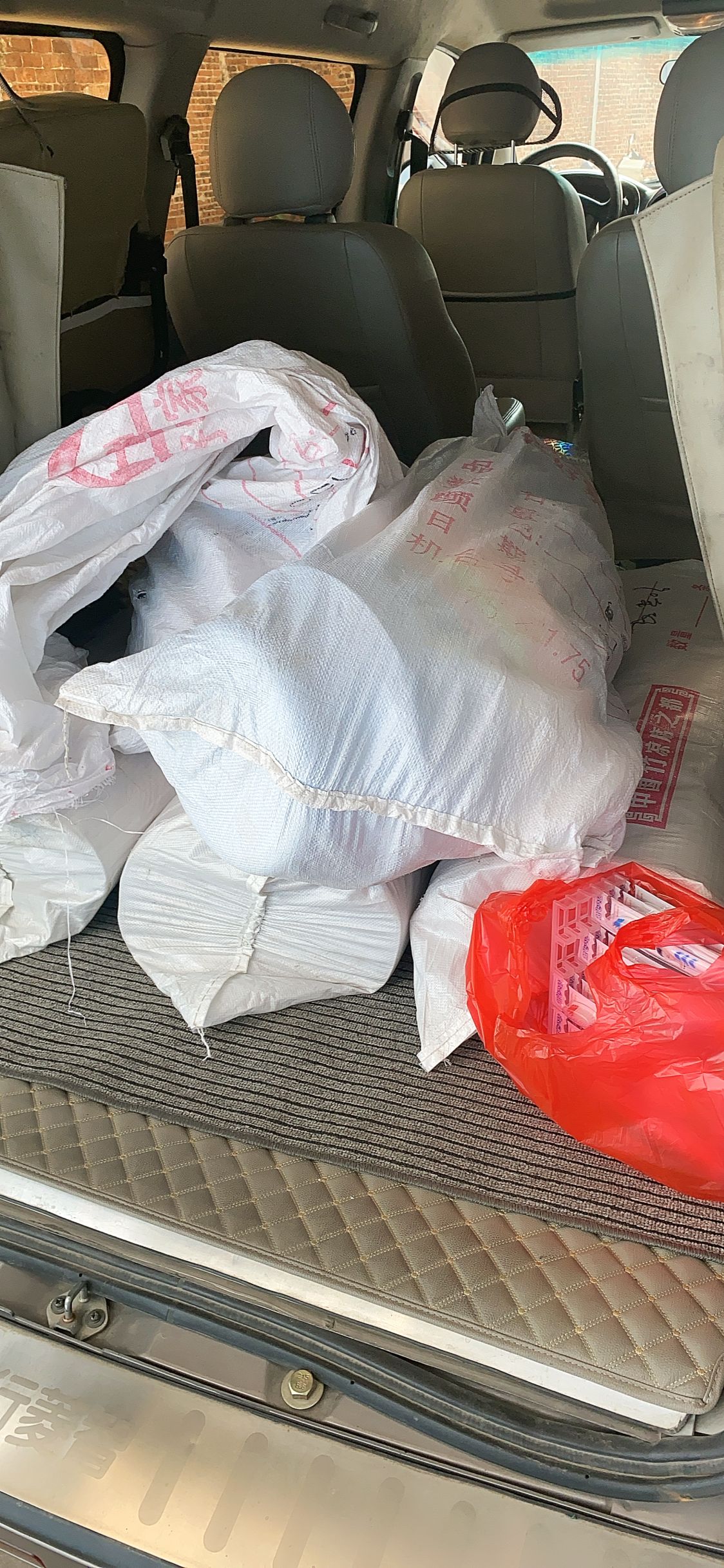 在校大学生创业做什么生意好呢,大学生做什么创业项目赚钱