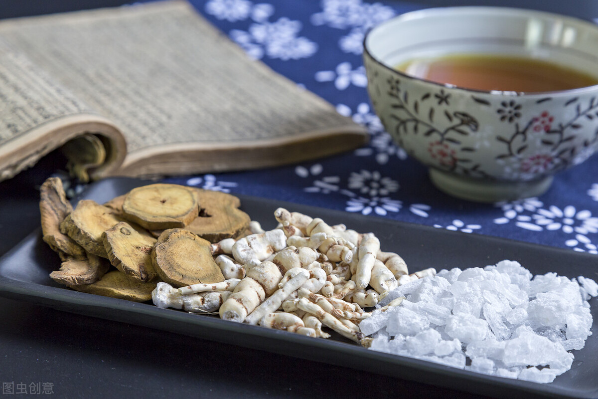 女性闭经要不要用激素治疗,闭经的女人用什么雌激素软膏好