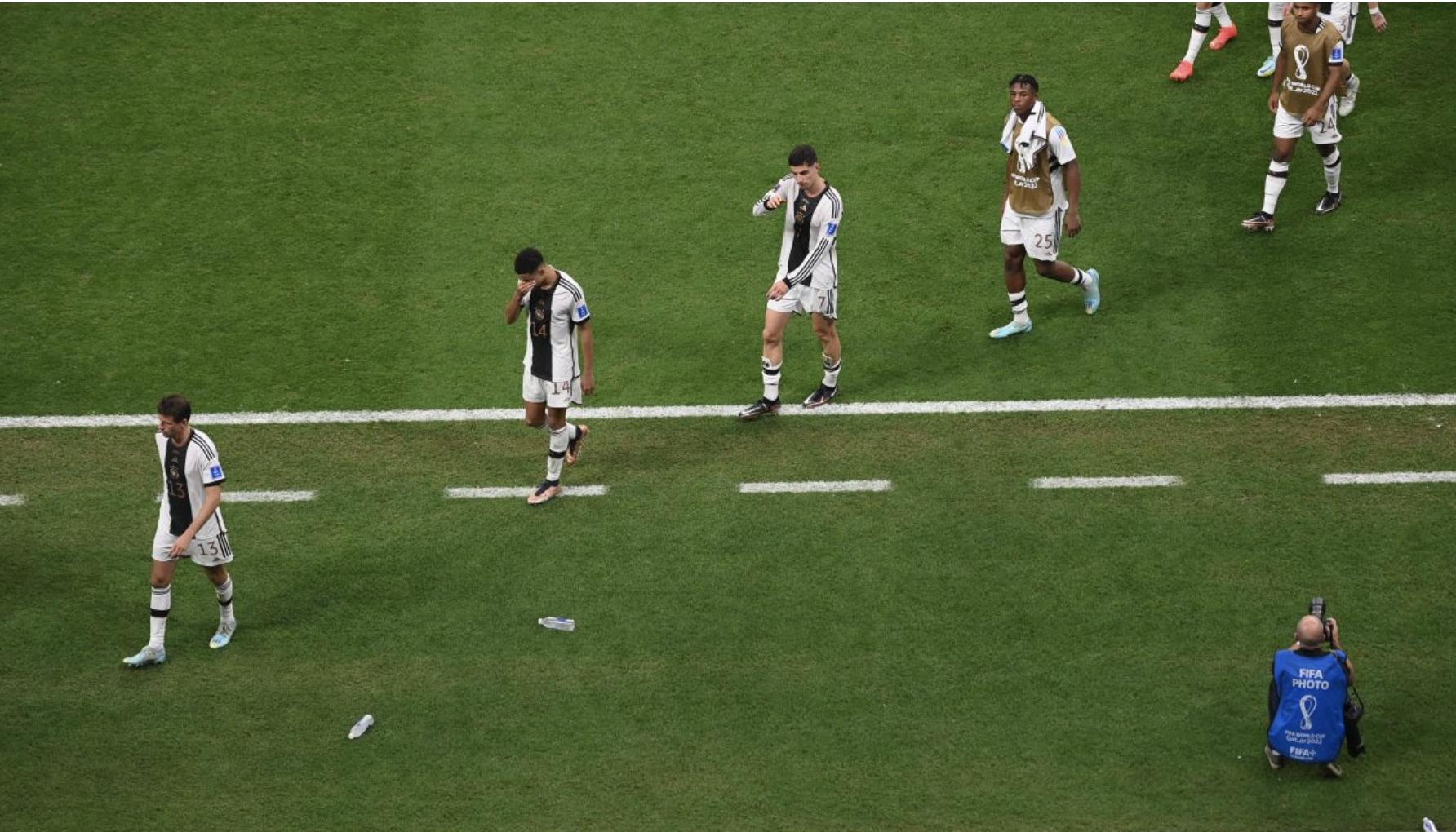 德国队为什么在世界杯惨败,94年德国队被谁淘汰