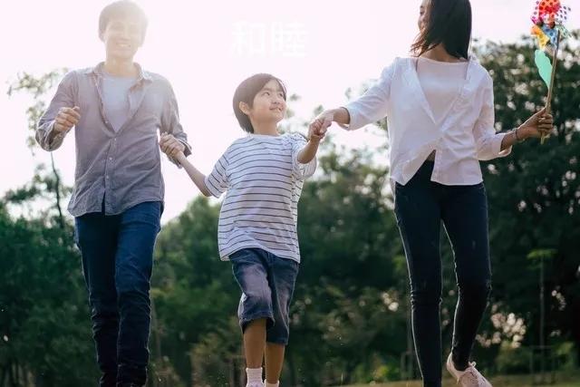 父母和子女最好的相处方式,父母和抑郁症子女如何相处