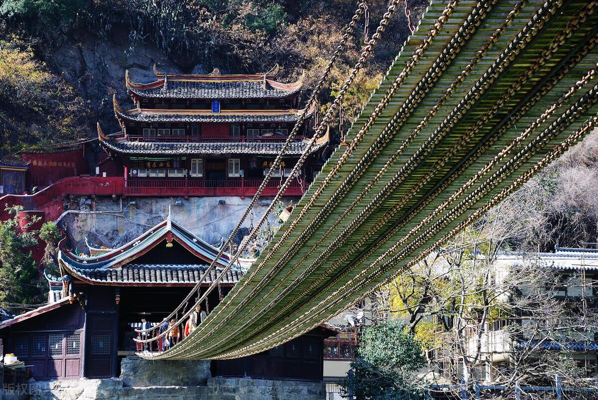 天气炎热——周末快来康定避暑吧