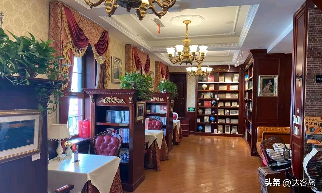 沈阳一座有韵味的书屋，建筑起源于百年，店内藏书无数