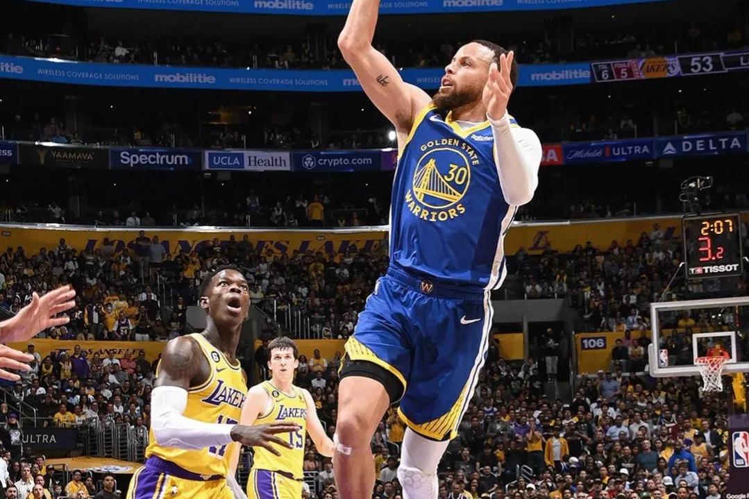 美媒评新赛季10大控卫库里第一,美媒统计20-21赛季各位置平均年薪