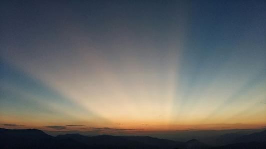 兴趣是最好的老师作文记叙文,兴趣是最好的老师高中作文800字