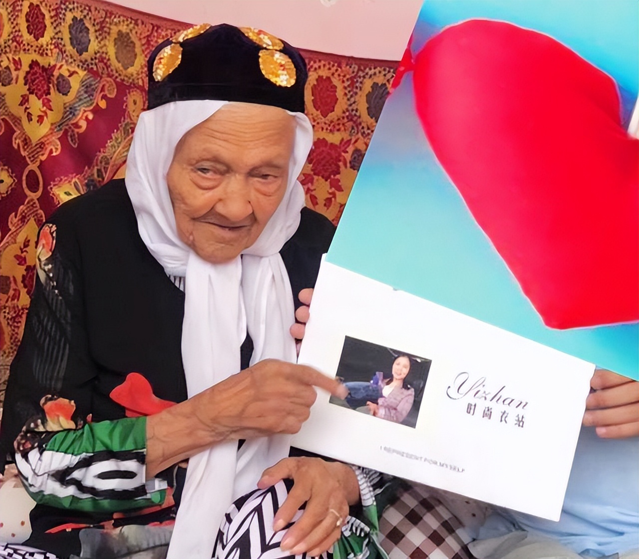 四川丹棱：报告妈妈，我发现了袋鼠