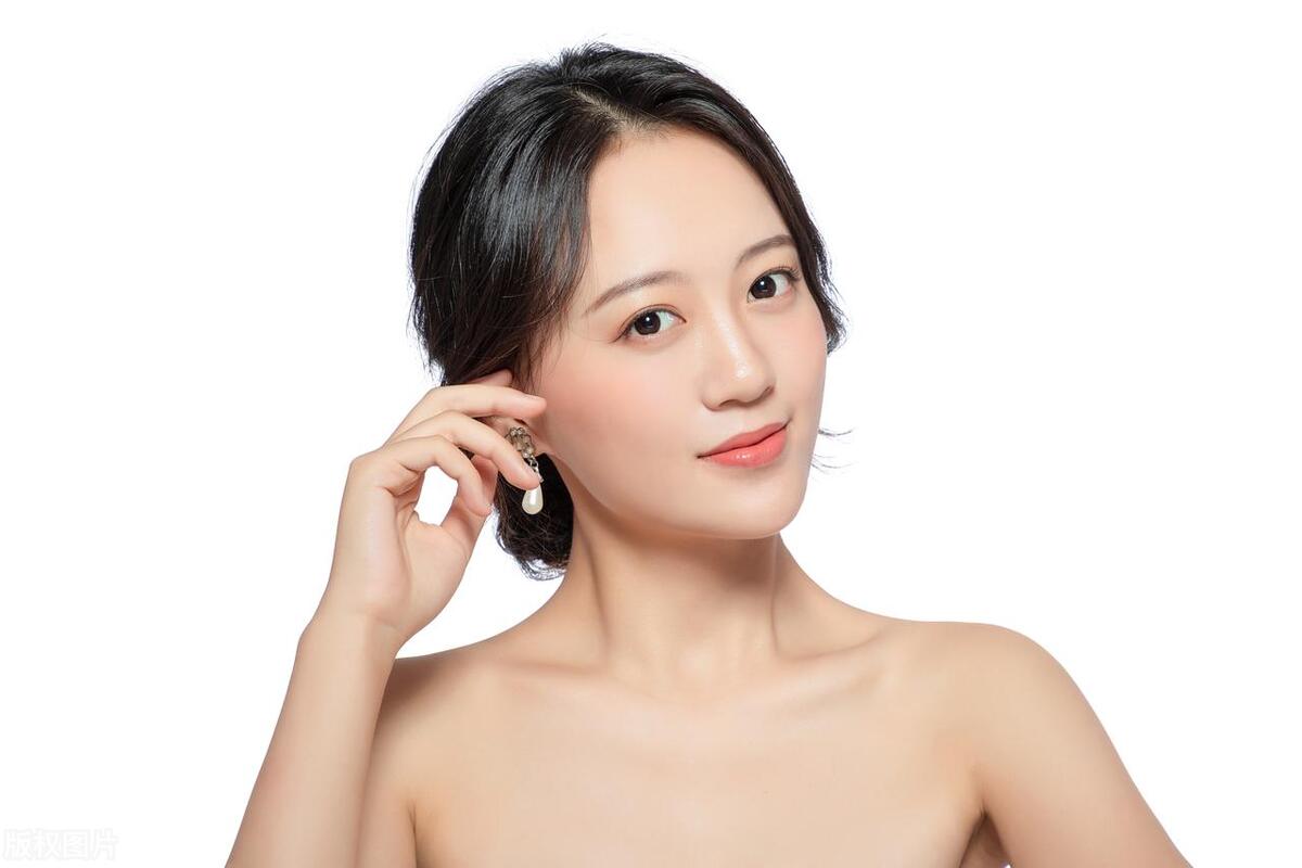 女人外面是不是有人了?可以观察她5个地方,准确率很高