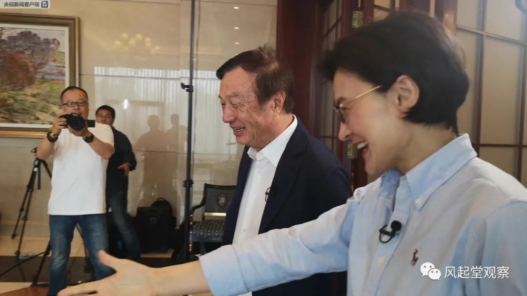 任正非陪同视察,任正非看望基层员工