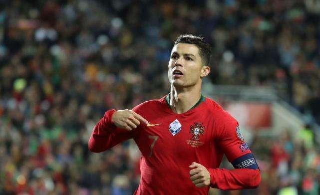 宝刀不老！世界杯年龄最大球员排行榜：C罗排第6，加拿大中场第一