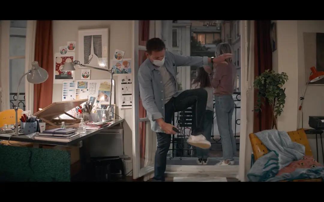 粘在一起的隔离好看吗,粘在一起的隔离电影