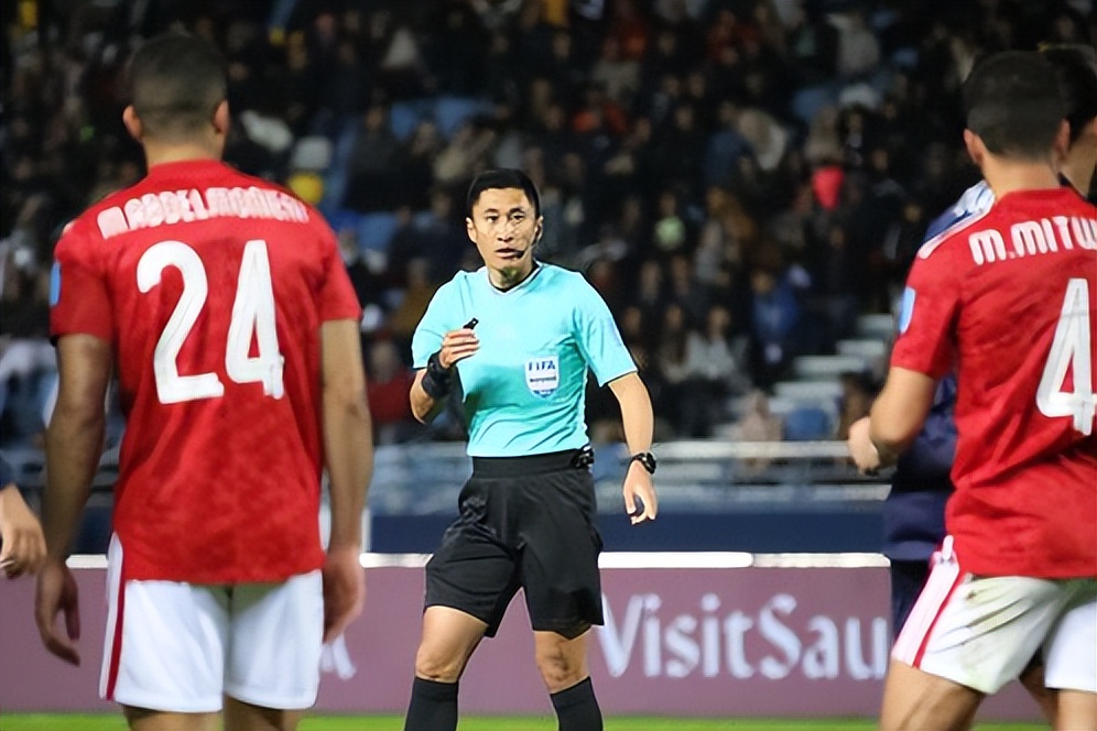 世俱杯上的马宁,马宁世俱杯用英语解释