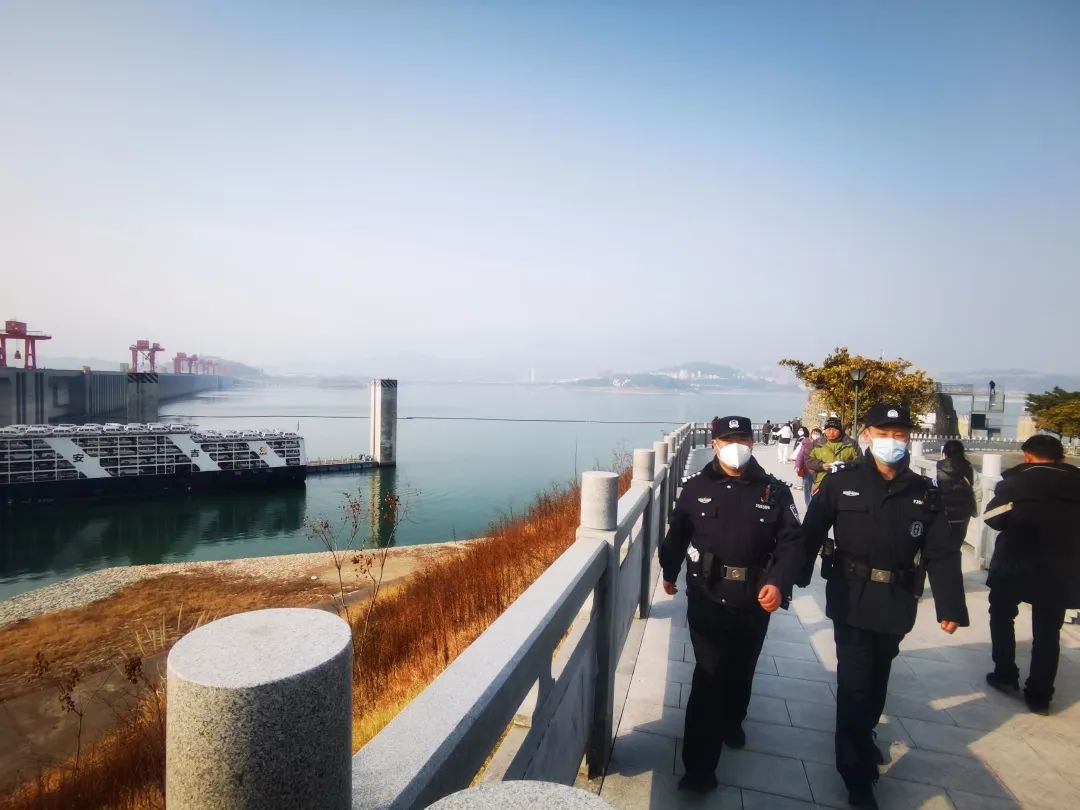 多措并举旅游安保,派出所开展旅游景区巡逻安保工作