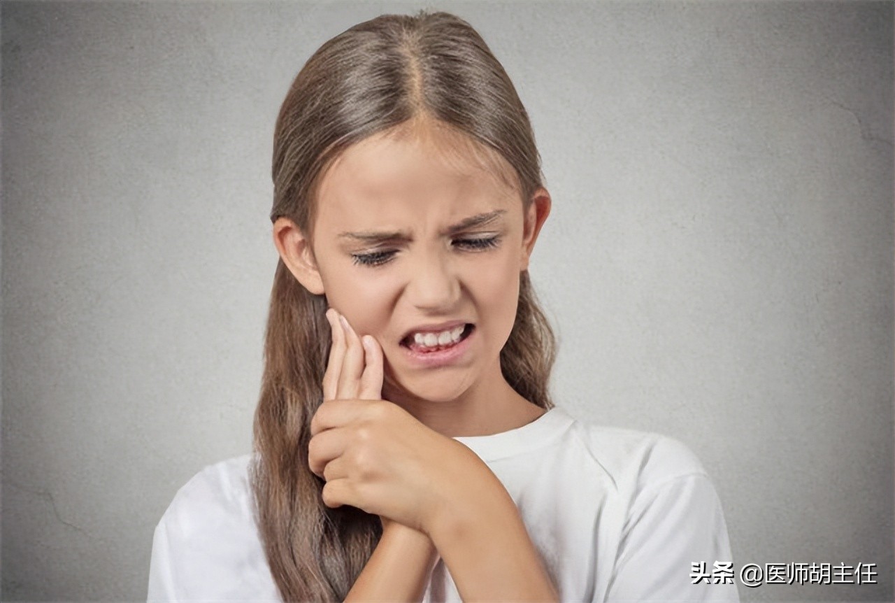 口腔溃疡为什么要吃维生素来治疗,缺乏维生素口腔溃疡应该吃什么药