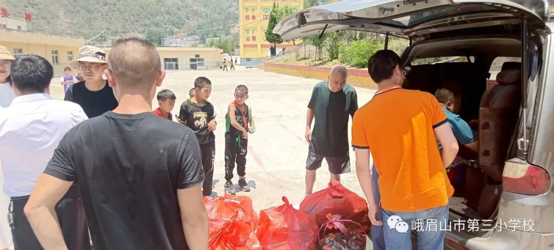 情系脱贫攻坚结对帮扶,情系护理对口帮扶