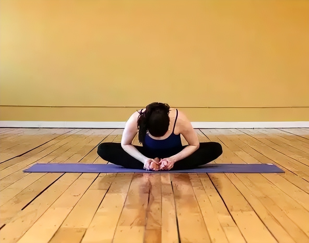 筋长一寸延寿十年拉筋健身操,老话说筋长一寸寿延十年