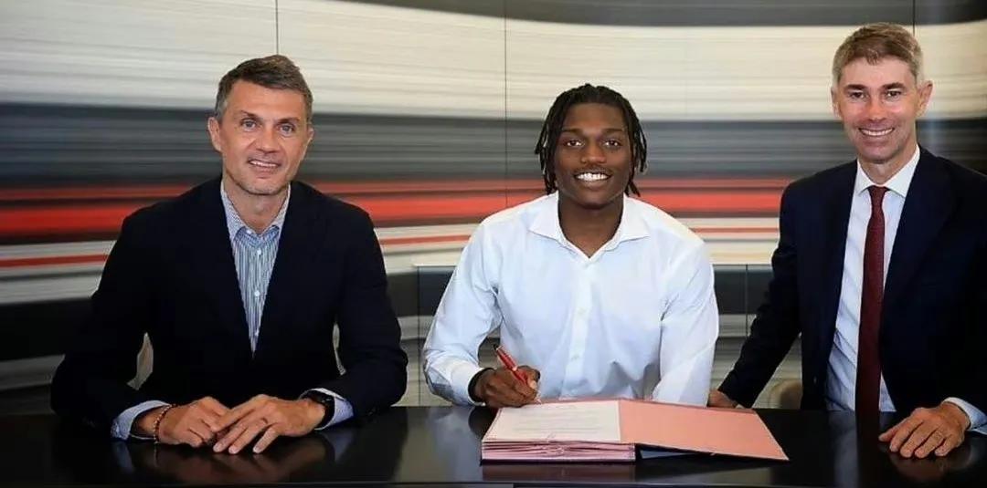 保罗马尔蒂尼国家队重大失误,保罗马尔蒂尼现在还执教吗