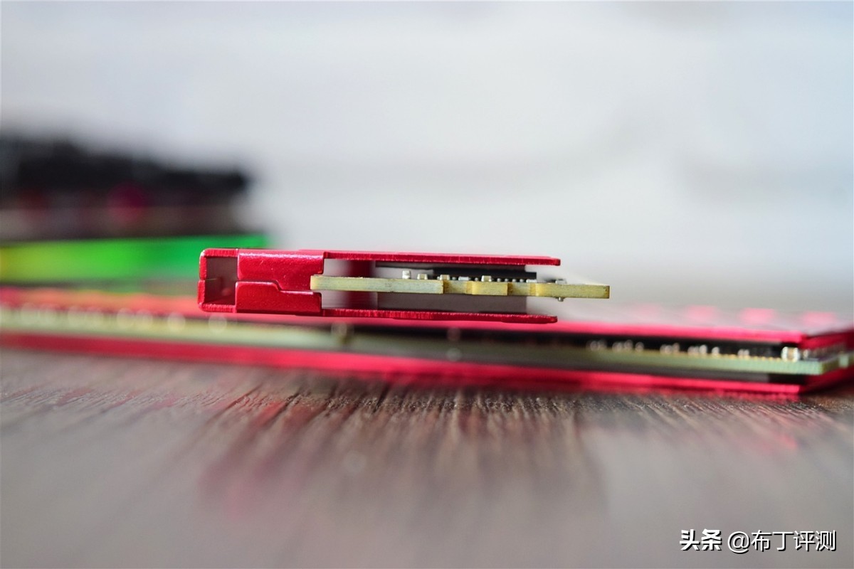 金泰克ddr416g3200怎么样,金泰克ddr42666笔记本