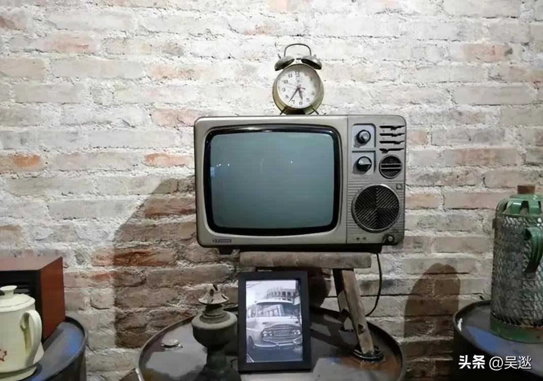 70年代一台12寸黑白电视430元，放到现在相当于多少钱？