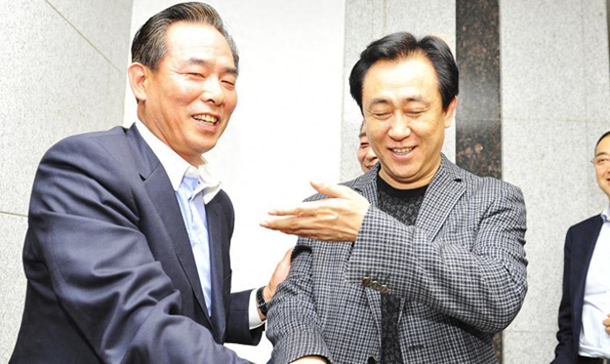 关于许家印的功与过,许家印为中国足球立下了汗马功劳