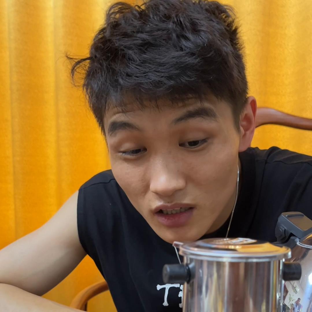 第一次约会她带我去星巴克,当你带女朋友第一次去星巴克