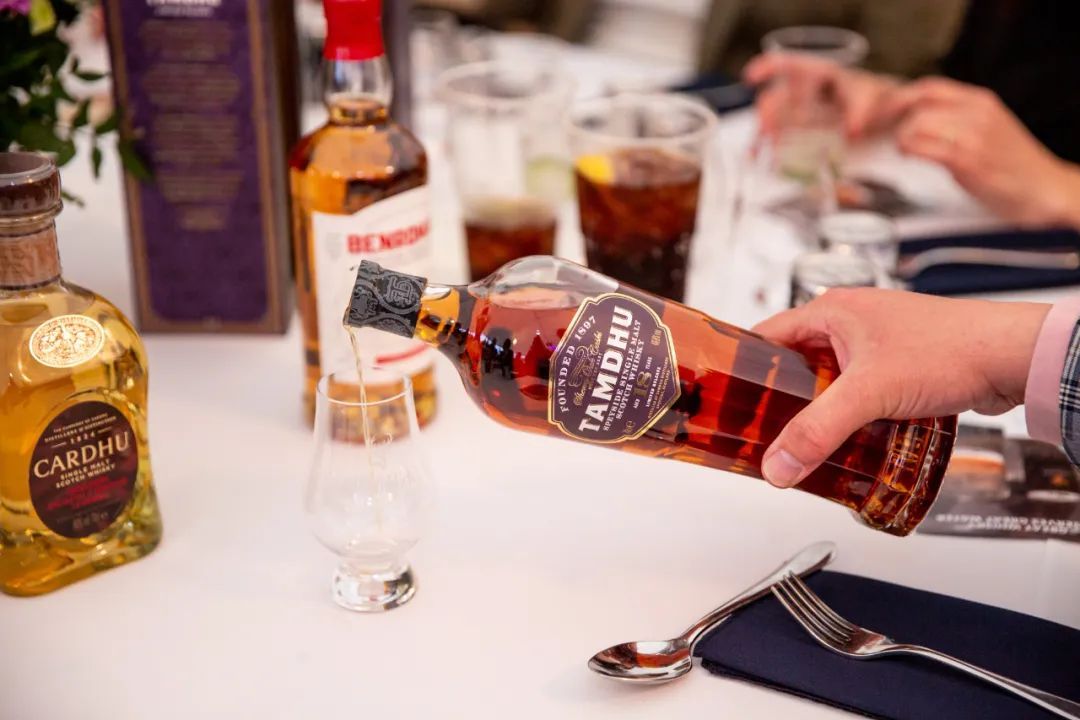 原来吃螃蟹也有这些功效,吃蟹的时候配什么好