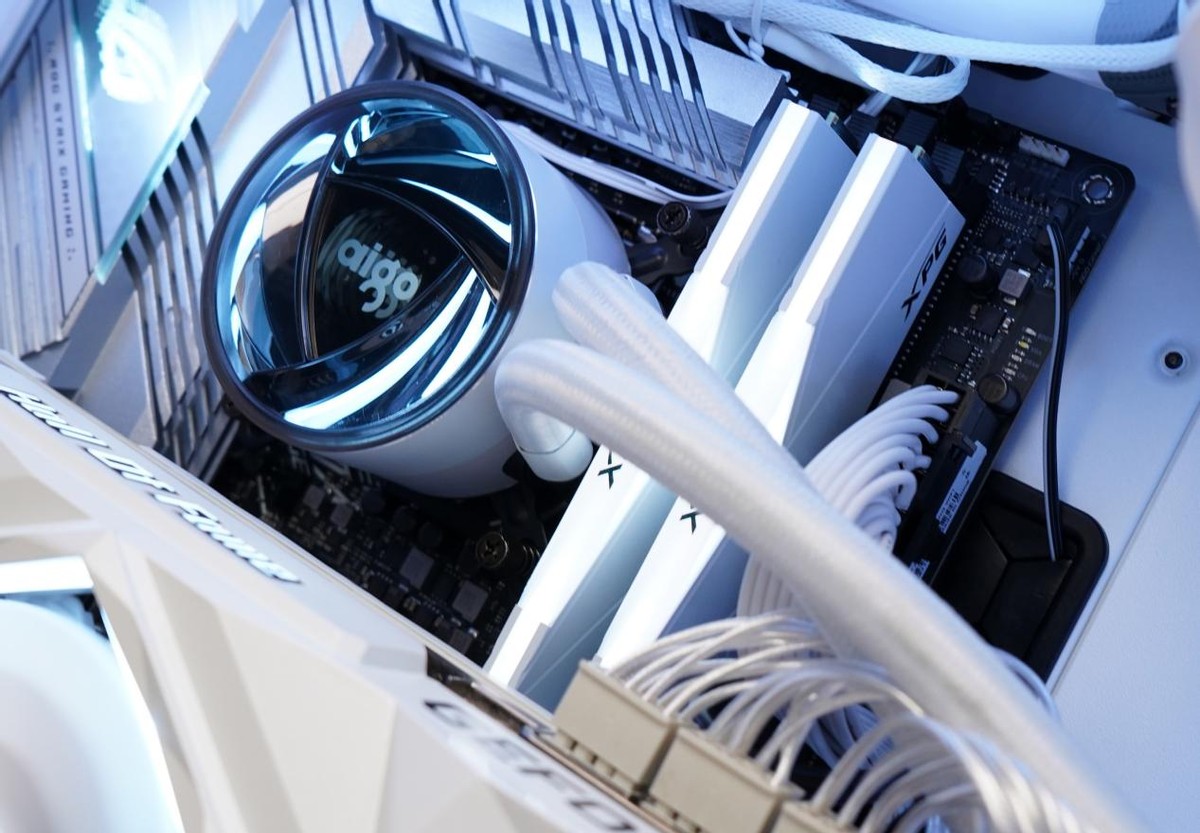 玩电脑游戏卡顿主要是什么原因,电脑玩游戏偶尔卡顿一两秒