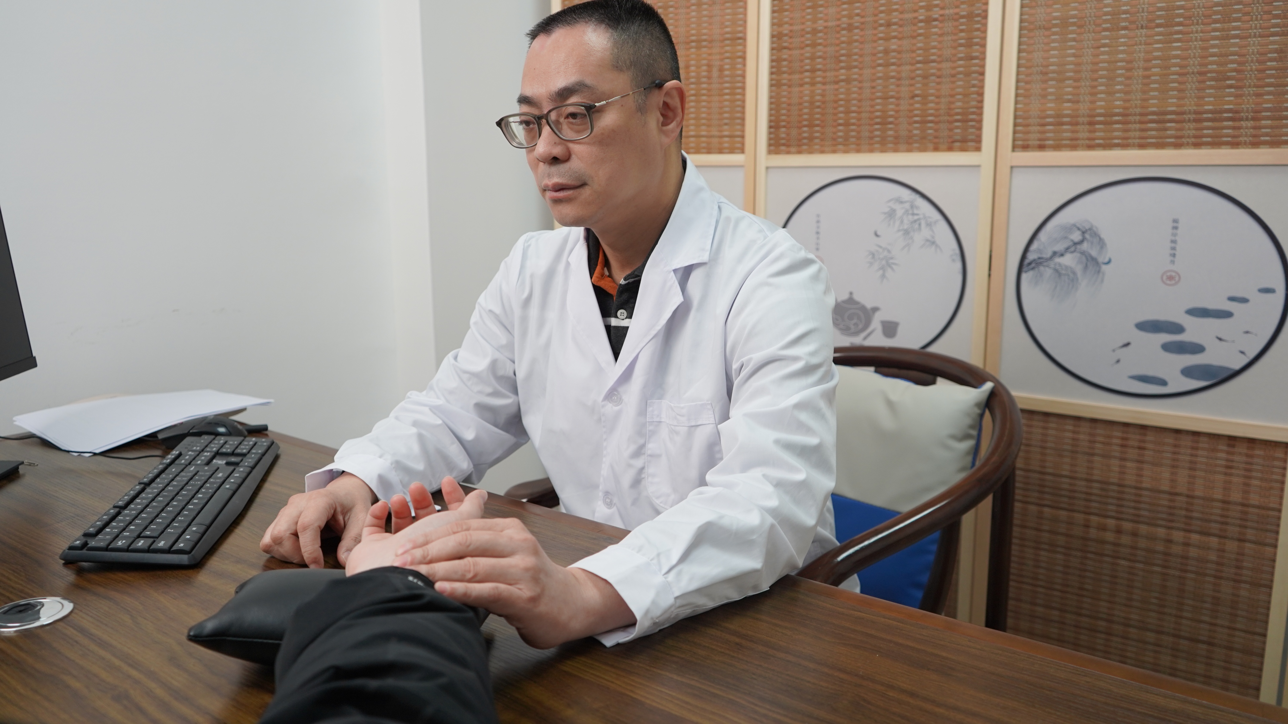 慢性肾炎尿蛋白怎么消除,中医治慢性肾炎水肿蛋白尿