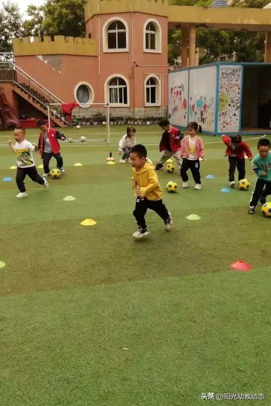 3到7岁足球游戏教案,足球游戏打鸭子教案