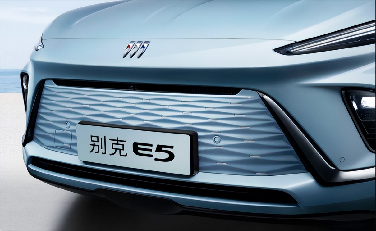 10天订单超8000台，20.89万起的别克E5真香