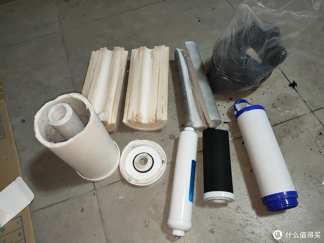 一年滤芯多少钱,一年的空气滤芯