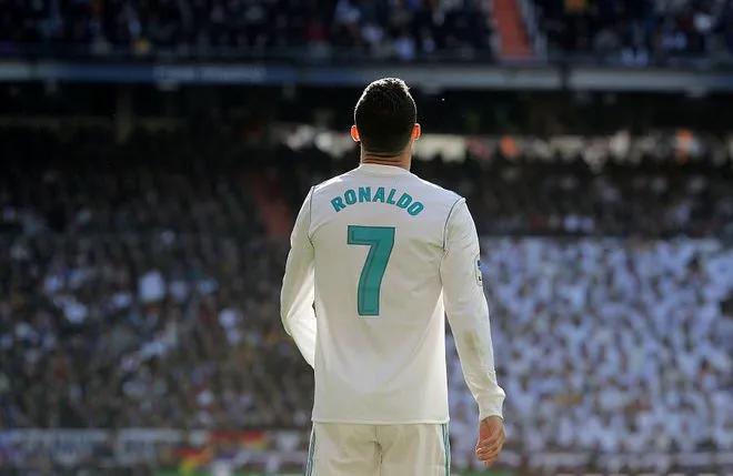 克里斯蒂亚诺罗纳尔多简称c罗,c罗克里斯蒂亚诺罗纳尔多全称